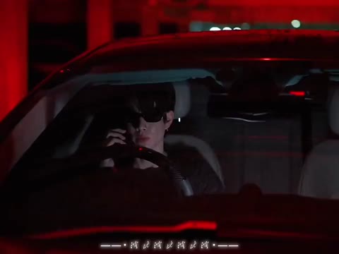 倦怠综合症/燃情竭爱 倦怠综合征 2025年泰国出品的剧情类电视剧（又名：Burnout Syndrome Phawa Rak Khon Mot Fai 燃秋